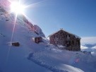 Cabane Oberaletsch en hiver